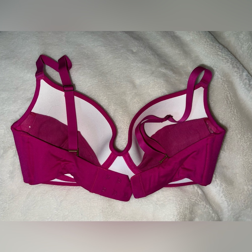 Huit T Shirt Bra 30D - Picture 6 of 11